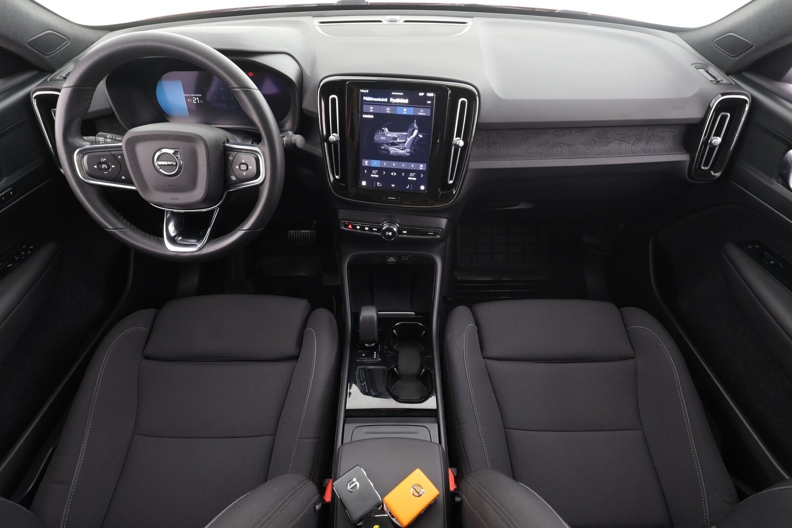 Volvo C40 2023 Recharge Single Plus aut * ILP / Koukku / ACC / Pixel-LED / P.kamera / Sportpenkki Muistilla / Navi / Kaistavahti * - Akku kuntotarkastettu / 2x Latauskaapelit 