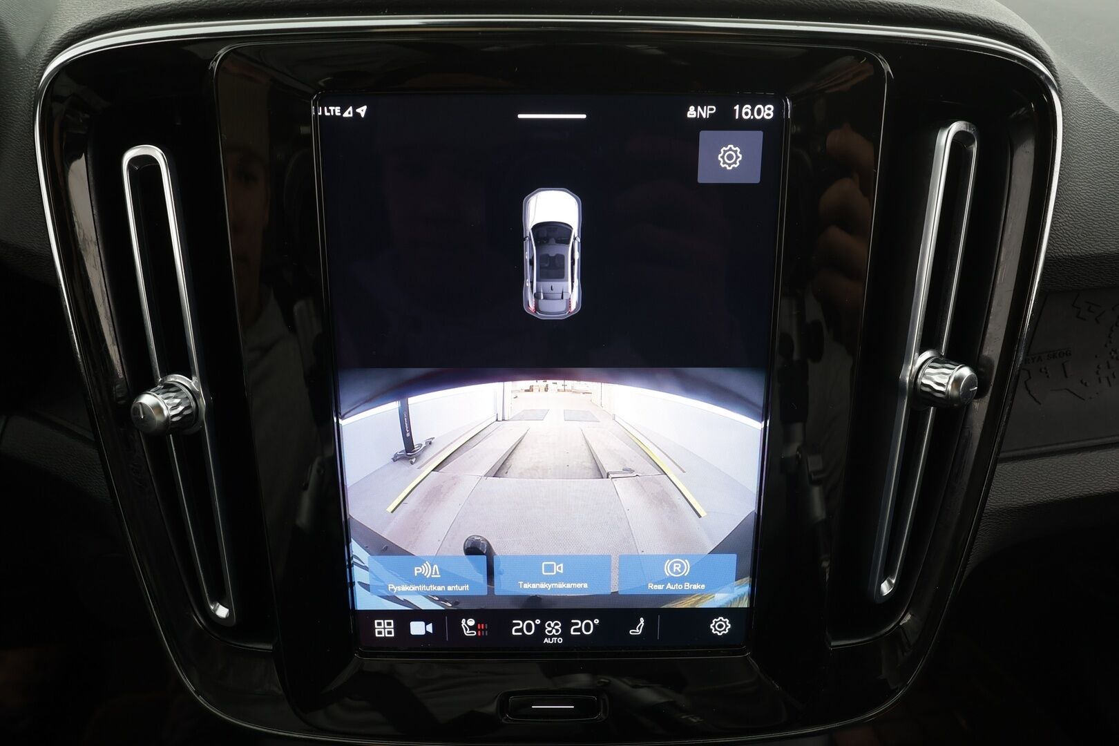 Volvo C40 2023 Recharge Single Plus aut * ILP / Koukku / ACC / Pixel-LED / P.kamera / Sportpenkki Muistilla / Navi / Kaistavahti * - Akku kuntotarkastettu / 2x Latauskaapelit 