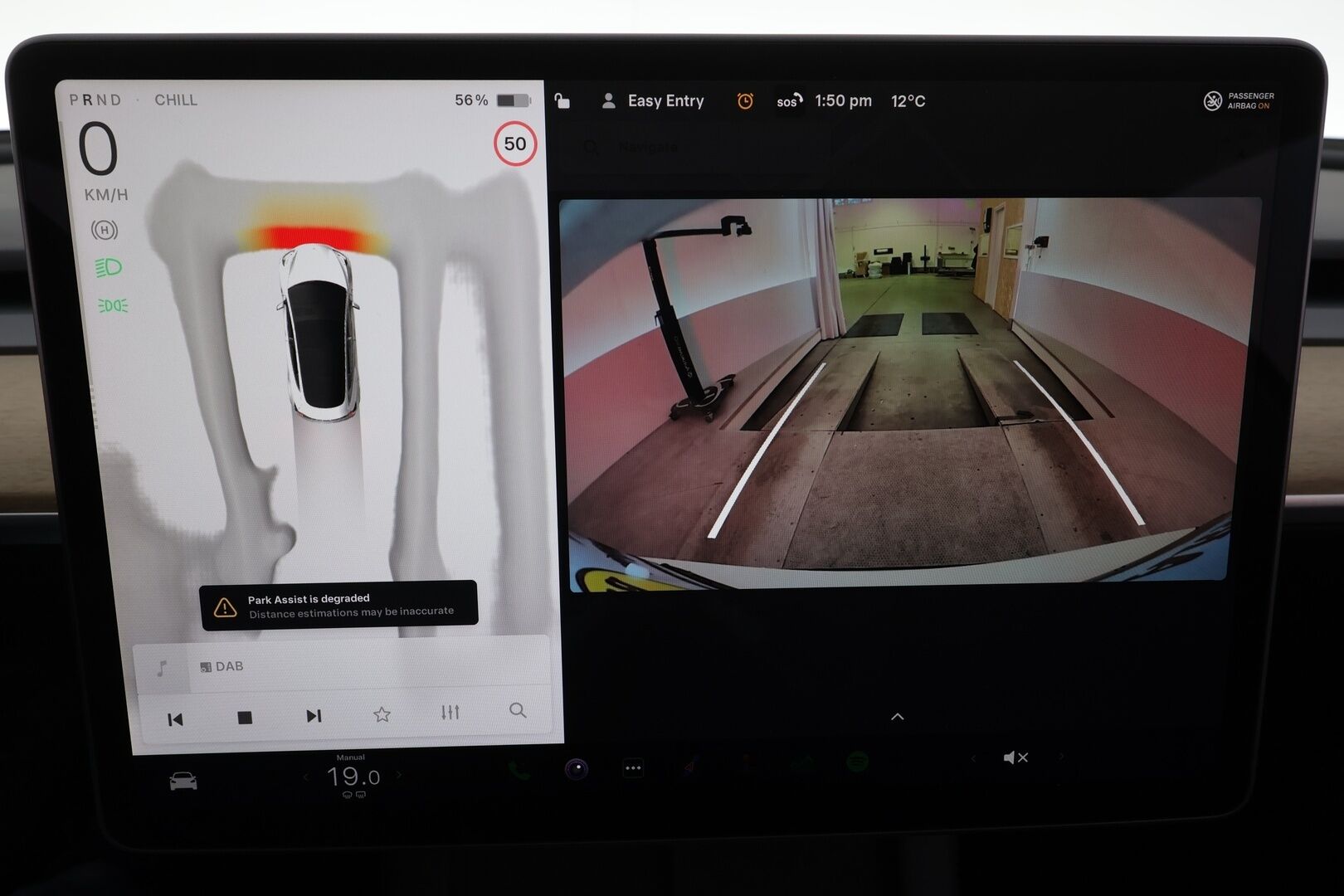 TESLA MODEL 3 2023 Long Range AWD * ILP / Lasikatto / ACC / Matrix-LED / P.kamera / Muistipenkki / Premium Audio * - 2x Latauskaapelit / Kahdet renkaat