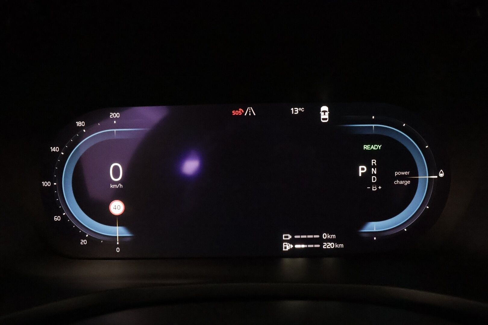 Volvo V60 2023 T6 AWD Long Range Plus Dark aut * ACC / P.kamera / Full LED / Muistipenkit / Navi / KeylessGo / Facelift / Sähköluukku * - Akku kuntotarkastettu SoH 98,6% / Kahdet renkaat aluvanteilla