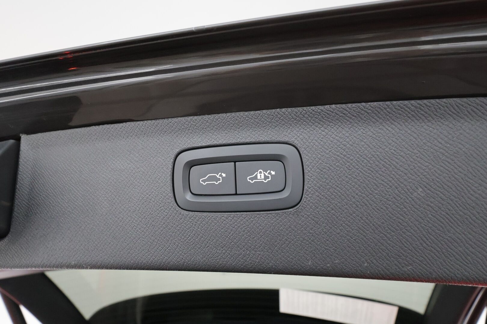 Volvo XC90 2023 T8 AWD Long Range High Performance Plus Dark 7-P * ACC / H&K / 360° / Muistipenkit / Full LED / Facelift * - Merkkihuollettu / Akku kuntotarkastettu SoH 95,9%