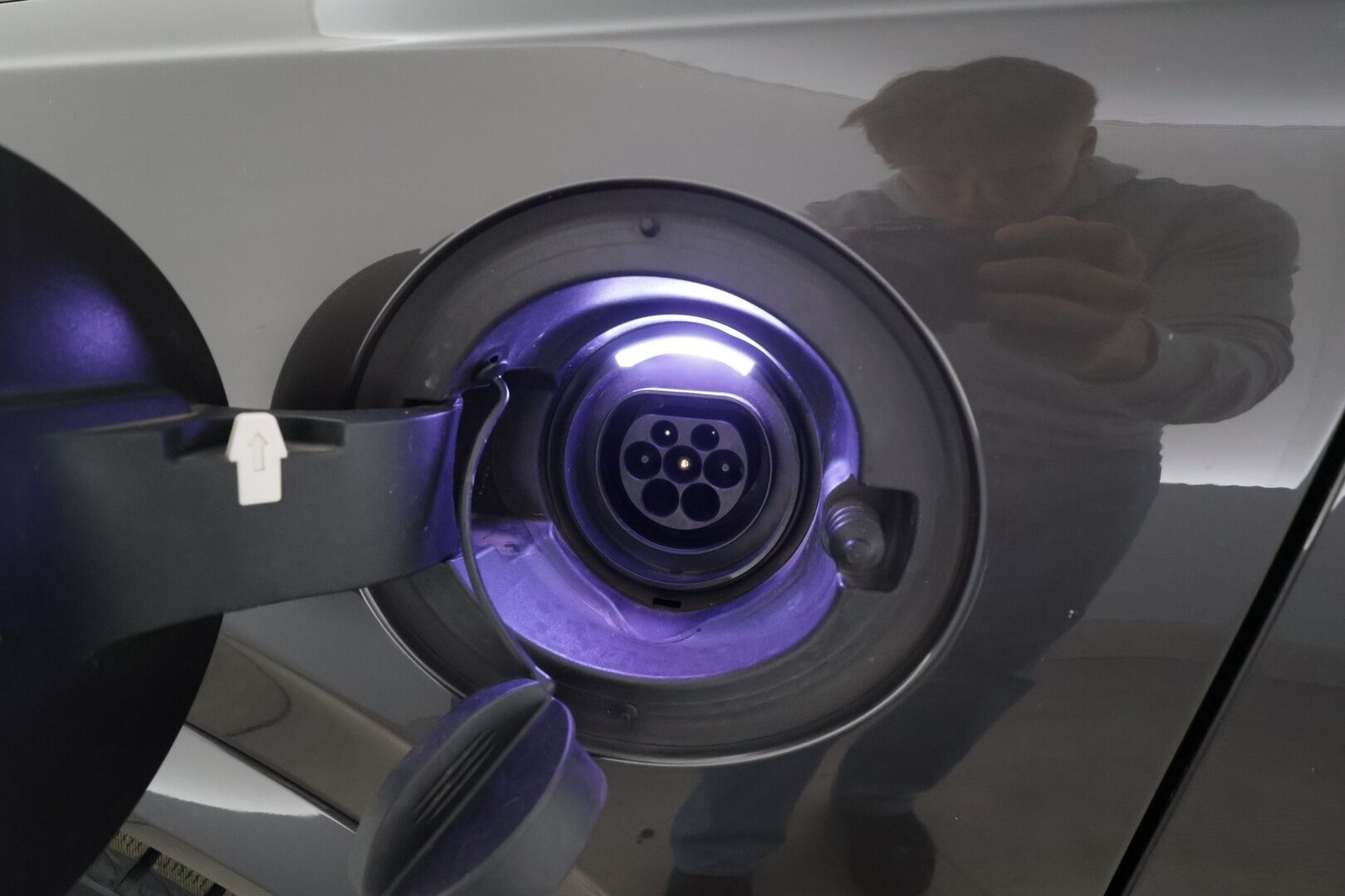 Volvo XC90 2023 T8 AWD Long Range High Performance Plus Dark 7-P * ACC / H&K / 360° / Muistipenkit / Full LED / Facelift * - Merkkihuollettu / Akku kuntotarkastettu SoH 95,9% - HULLUT AVAJAISHULINAT KORKOTARJOUS 3,29 %