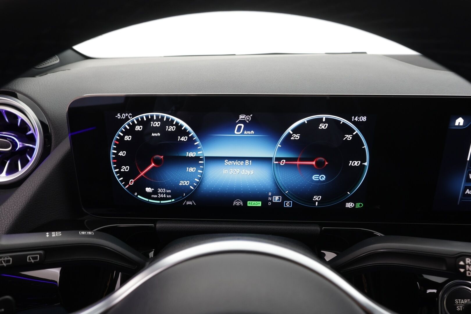 MERCEDES-BENZ EQA 2022 300 4matic Progressive * Distronic+ / P.kamera / LED / Navi / Widescreen / Midline / Puolinahat / KeylessGo * - SOH 97,9%