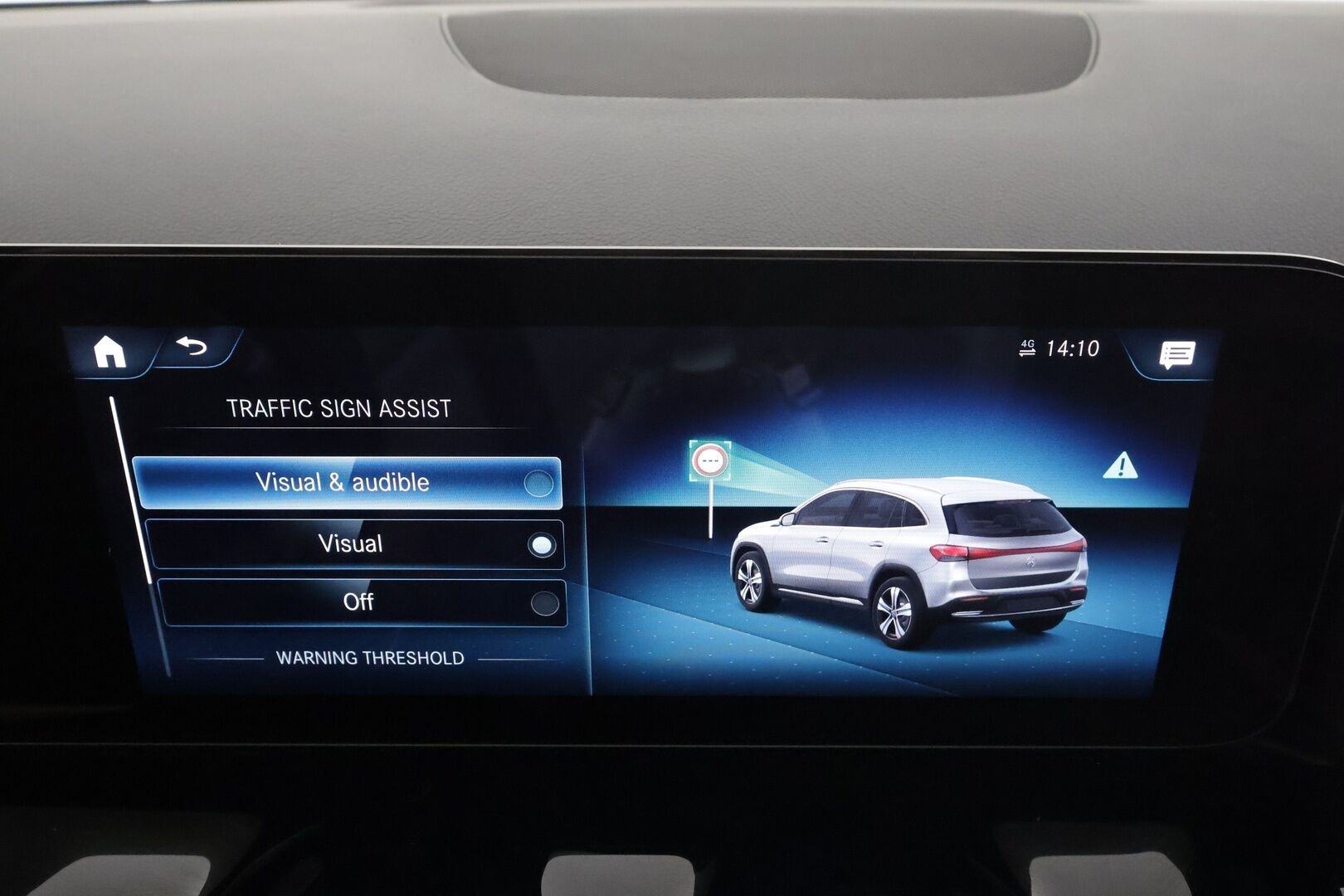 MERCEDES-BENZ EQA 2022 300 4matic Progressive * Distronic+ / P.kamera / LED / Navi / Widescreen / Midline / Puolinahat / KeylessGo * - SOH 97,9%