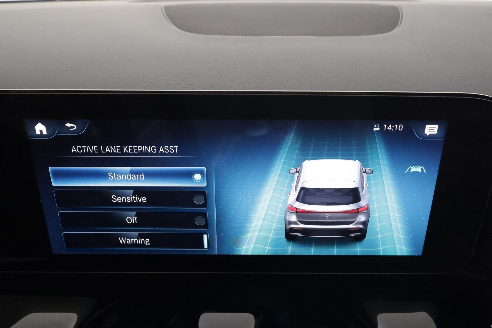 MERCEDES-BENZ EQA 2022 300 4matic Progressive * Distronic+ / P.kamera / LED / Navi / Widescreen / Midline / Puolinahat / KeylessGo * - SOH 97,9% - HULLUT AVAJAISHULINAT KORKOTARJOUS 3,29 %