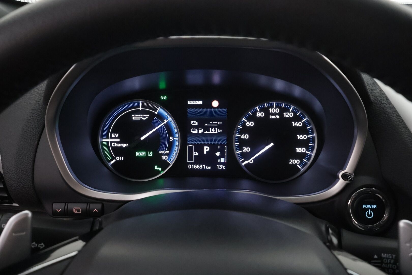 MITSUBISHI ECLIPSE CROSS 2021 2.4 PHEV Intense 4WD * ACC / 360° / Koukku / Sähköpenkki / HUD / LED / Navi / KeylessGo * - Kahdet renkaat aluvanteilla / Merkkihuollettu