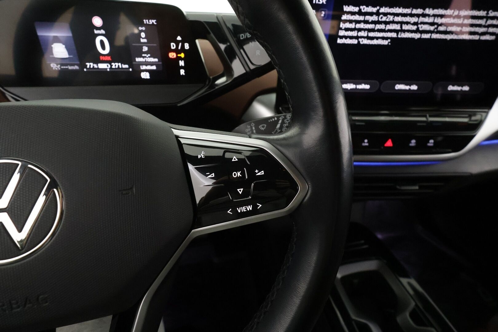 VOLKSWAGEN ID.4 2022 Pro Performance 150 kW * HUD / Koukku / ILP / ACC / LED / P.Kamera / Navi / Kaistavahti * - Kahdet renkaat 