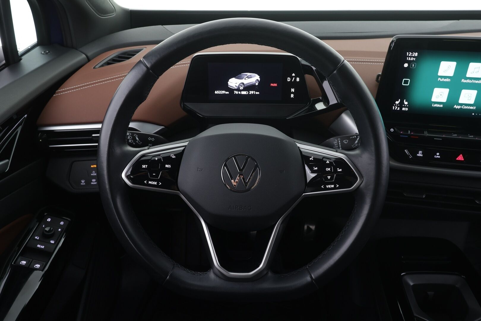 VOLKSWAGEN ID.4 2023 150kW 82kWh Top Sport Plus * ILP / ACC / Kaistavahti / LED / Koukku / Hierovat sporttipenkit muistilla / APP-connect * - Merkkihuollettu / Kahdet renkaat - HULLUT AVAJAISHULINAT KORKOTARJOUS 3,29 %