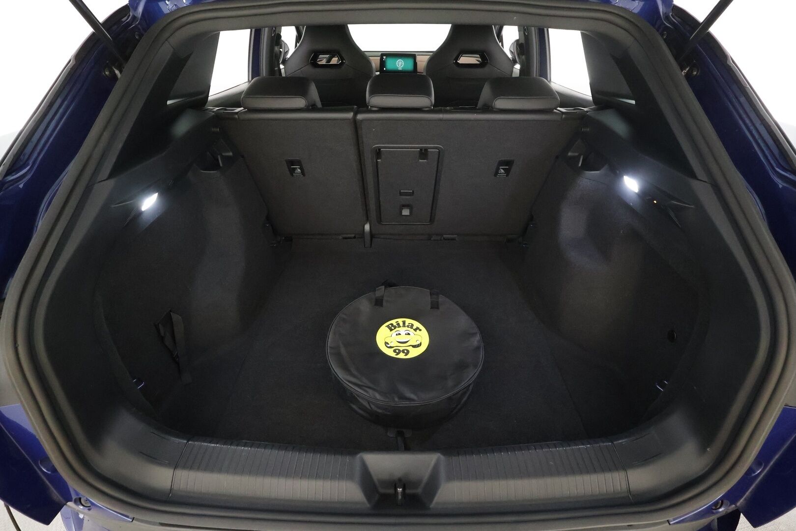 VOLKSWAGEN ID.4 2023 150kW 82kWh Top Sport Plus * ILP / ACC / Kaistavahti / LED / Koukku / Hierovat sporttipenkit muistilla / APP-connect * - Merkkihuollettu / Kahdet renkaat - HULLUT AVAJAISHULINAT KORKOTARJOUS 3,29 %