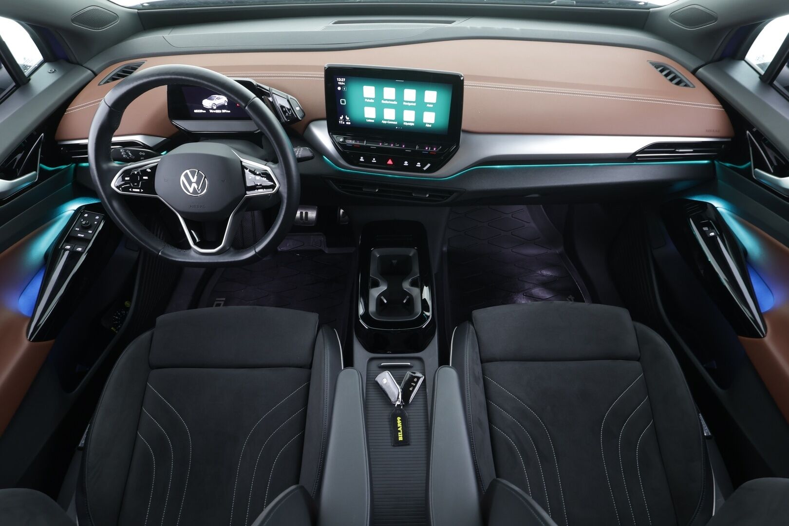 VOLKSWAGEN ID.4 2023 150kW 82kWh Top Sport Plus * ILP / ACC / Kaistavahti / LED / Koukku / Hierovat sporttipenkit muistilla / APP-connect * - Merkkihuollettu / Kahdet renkaat - HULLUT AVAJAISHULINAT KORKOTARJOUS 3,29 %