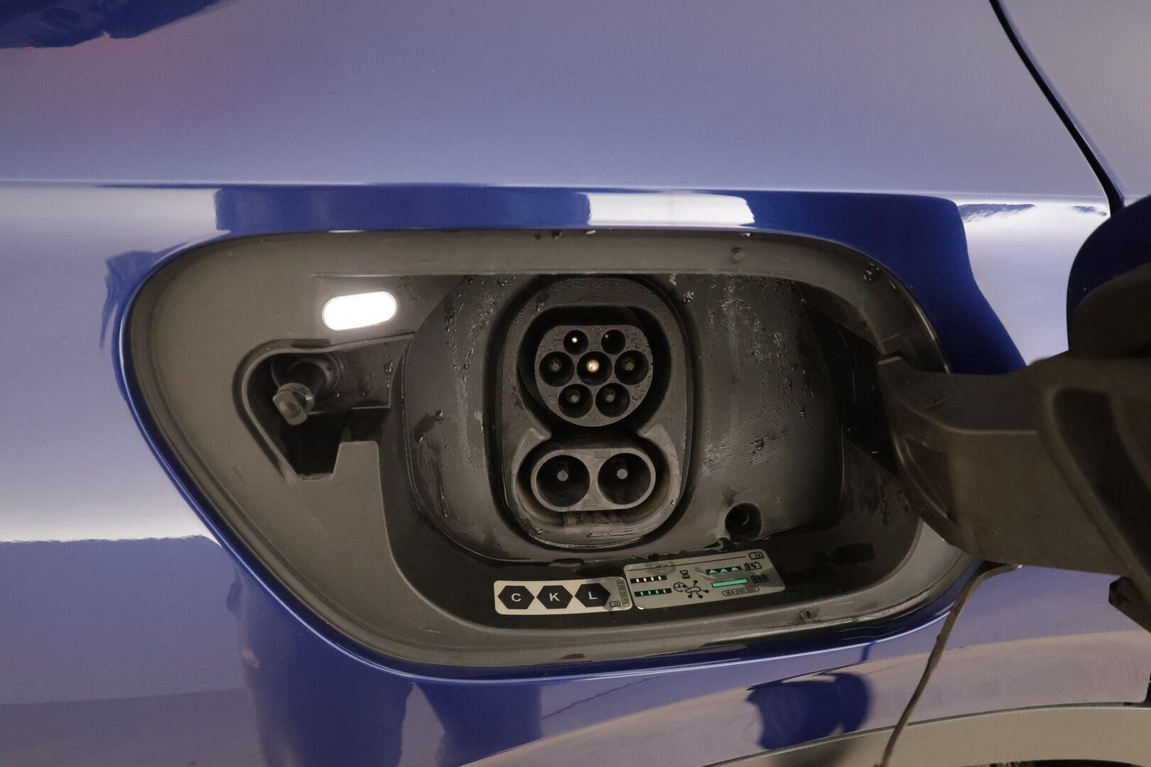 VOLKSWAGEN ID.4 2023 150kW 82kWh Top Sport Plus * ILP / ACC / Kaistavahti / LED / Koukku / Hierovat sporttipenkit muistilla / APP-connect * - Merkkihuollettu / Kahdet renkaat - HULLUT AVAJAISHULINAT KORKOTARJOUS 3,29 %