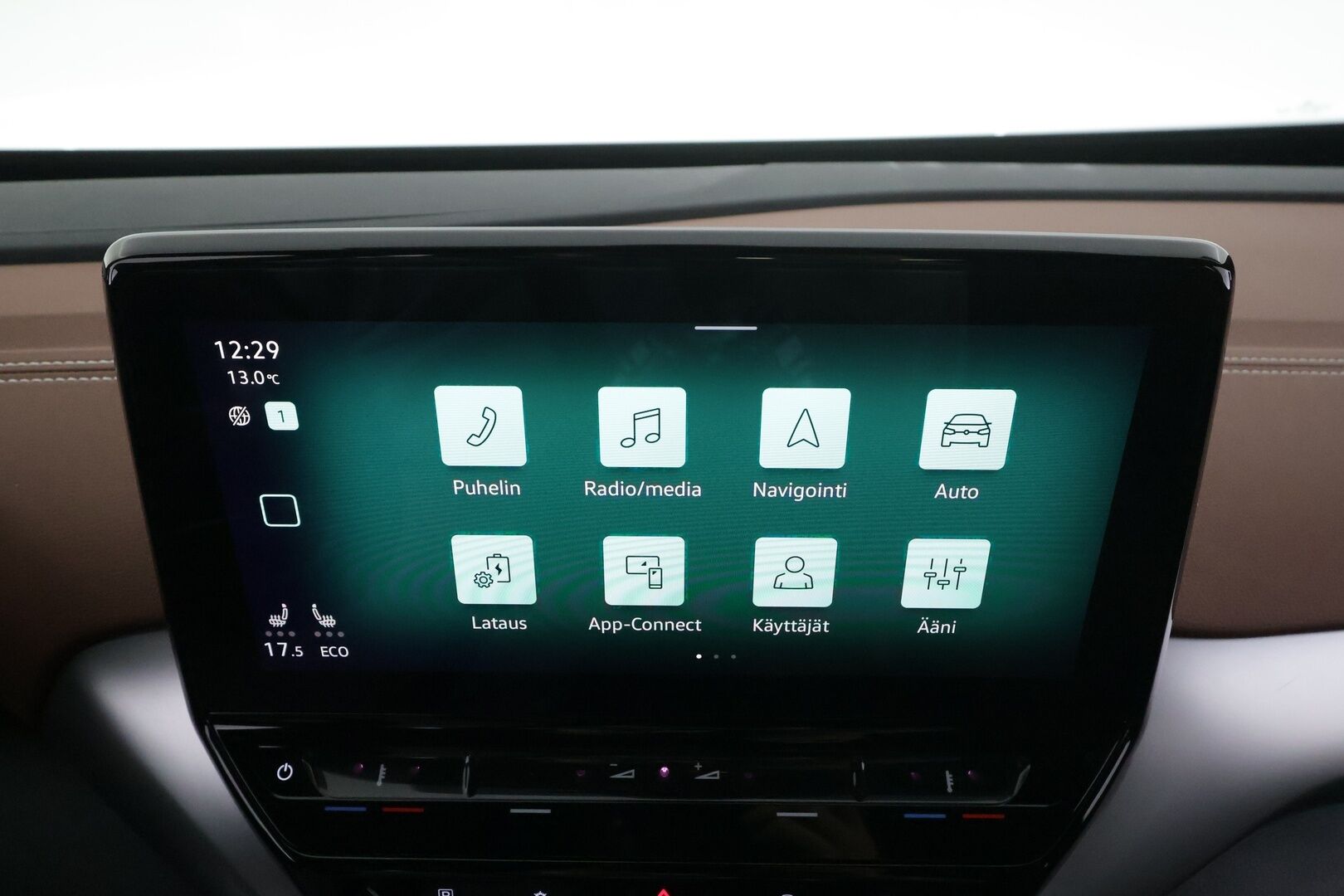 VOLKSWAGEN ID.4 2023 150kW 82kWh Top Sport Plus * ILP / ACC / Kaistavahti / LED / Koukku / Hierovat sporttipenkit muistilla / APP-connect * - Merkkihuollettu / Kahdet renkaat - HULLUT AVAJAISHULINAT KORKOTARJOUS 3,29 %