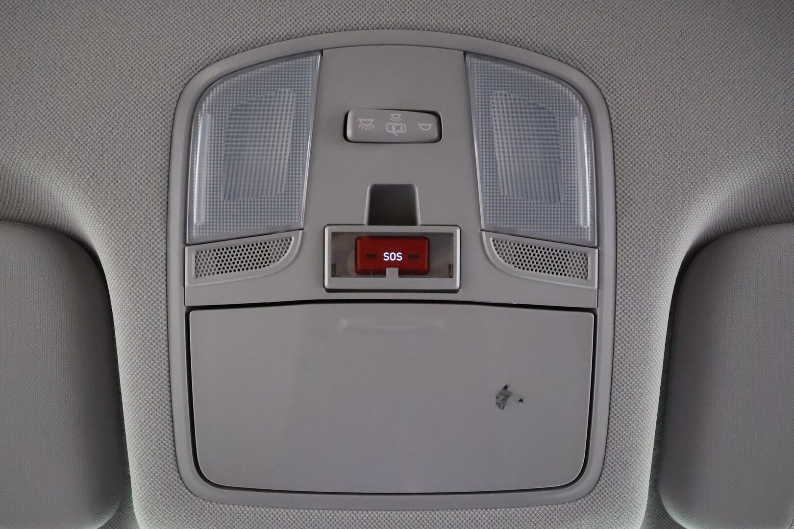 HYUNDAI IONIQ ELECTRIC 2021 MY21 38 kWh 136 hv Style * ILP / Koukku / ACC / LED / P.Kamera / Navi / Kaistavahti / Keyless * - 2x Latauskaapelit / Merkkihuollot