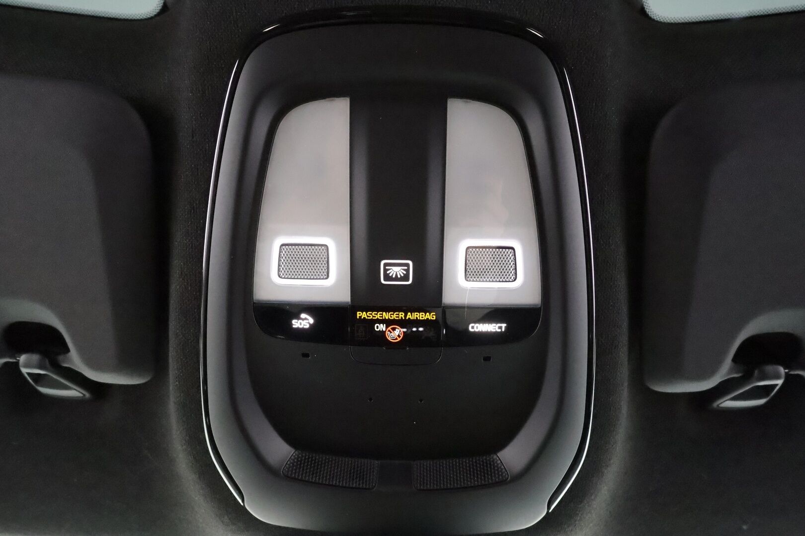 POLESTAR 2 2023 Long Range Dual Motor * Koukku / ILP / H&K / 360° / LED / ACC / Lasikatto / Sportpenkki Muistilla / Navi * - 2x Latauskaapelit / Kahdet renkaat 