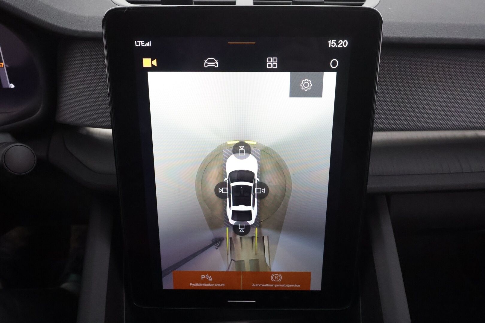 POLESTAR 2 2023 Long Range Dual Motor * Koukku / ILP / H&K / 360° / LED / ACC / Lasikatto / Sportpenkki Muistilla / Navi * - 2x Latauskaapelit / Kahdet renkaat 