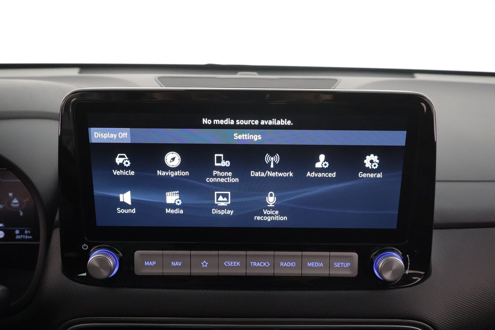 HYUNDAI KONA 2020 EV 64kWh 150 Premium * ACC / HUD / P.kamera / LED / ILP / Krell / Sähköpenkit / Ilmastoidut nahat / Navi * - Merkkihuollettu / Huippuvarusteet