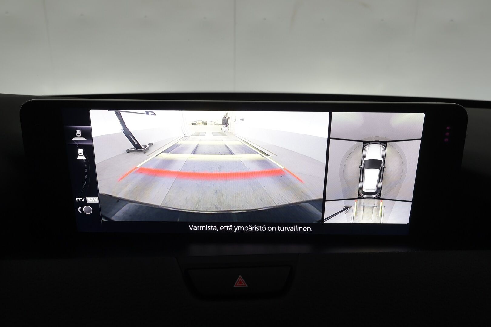 MAZDA CX-60 2023 2.5 PHEV 8AT AWD PR Homura * Bose / ACC / LED / P.Kamera / Ilmastoitu Muistipenkki / 360 / Kaistavahti * - Panorama / Kahdet renkaat aluvanteilla