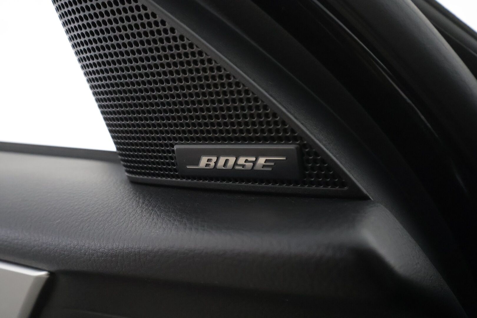 MAZDA CX-60 2023 2.5 PHEV 8AT AWD PR Homura * Bose / ACC / LED / P.Kamera / Ilmastoitu Muistipenkki / 360 / Kaistavahti * - Panorama / Kahdet renkaat aluvanteilla