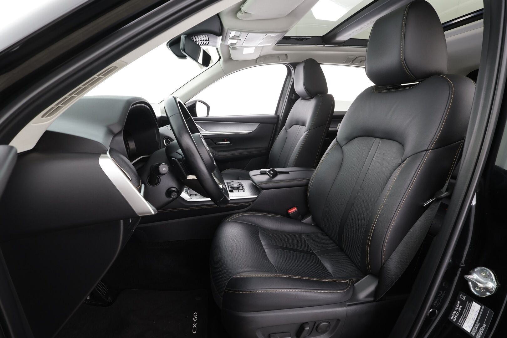 MAZDA CX-60 2023 2.5 PHEV 8AT AWD PR Homura * Bose / ACC / LED / P.Kamera / Ilmastoitu Muistipenkki / 360 / Kaistavahti * - Panorama / Kahdet renkaat aluvanteilla