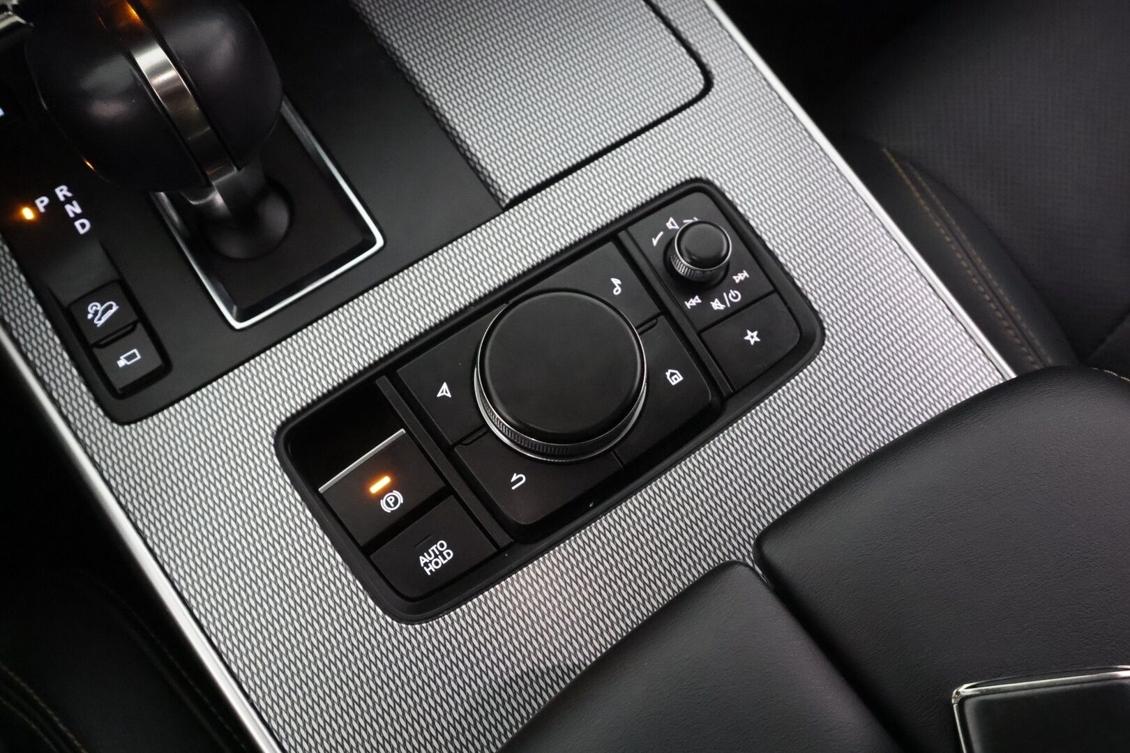 MAZDA CX-60 2023 2.5 PHEV 8AT AWD PR Homura * Bose / ACC / LED / P.Kamera / Ilmastoitu Muistipenkki / 360 / Kaistavahti * - Panorama / Kahdet renkaat aluvanteilla