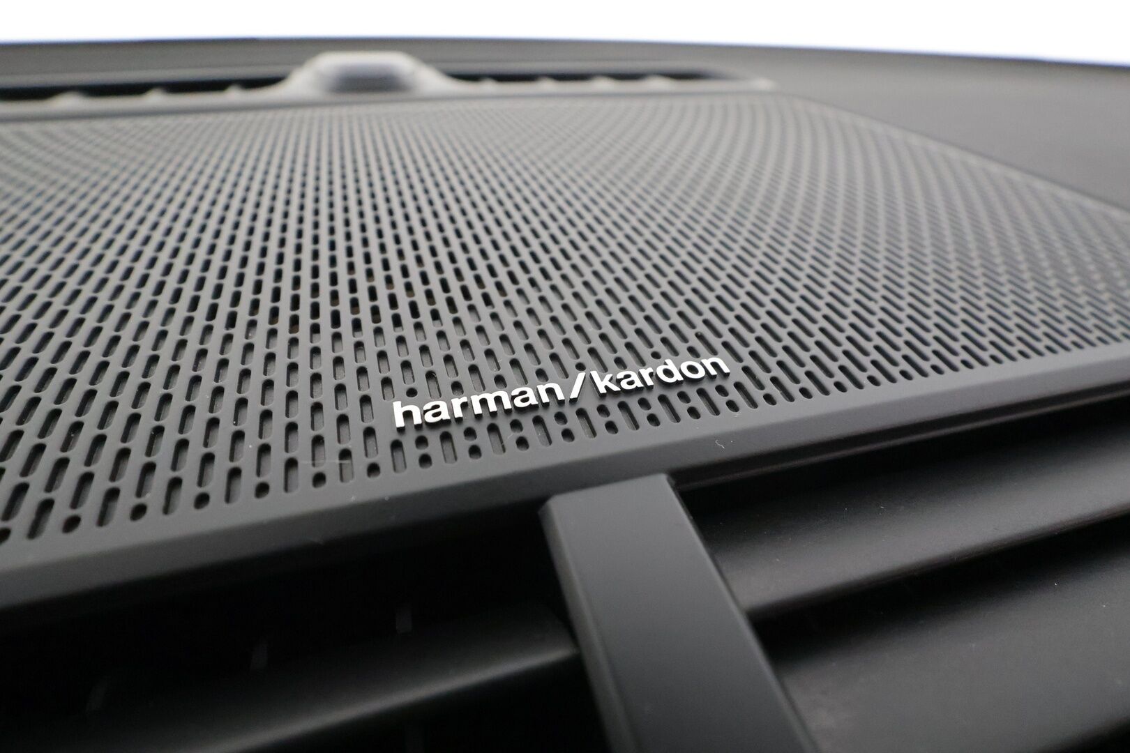 POLESTAR 2 2022 Long Range Dual Motor * Pilot&Plus / ILP / H&K / 360° / Pixel-LED / ACC / Lasikatto / Sportpenkki Muistilla / Koukku * - 2x Latauskaapelit / Kahdet renkaat 