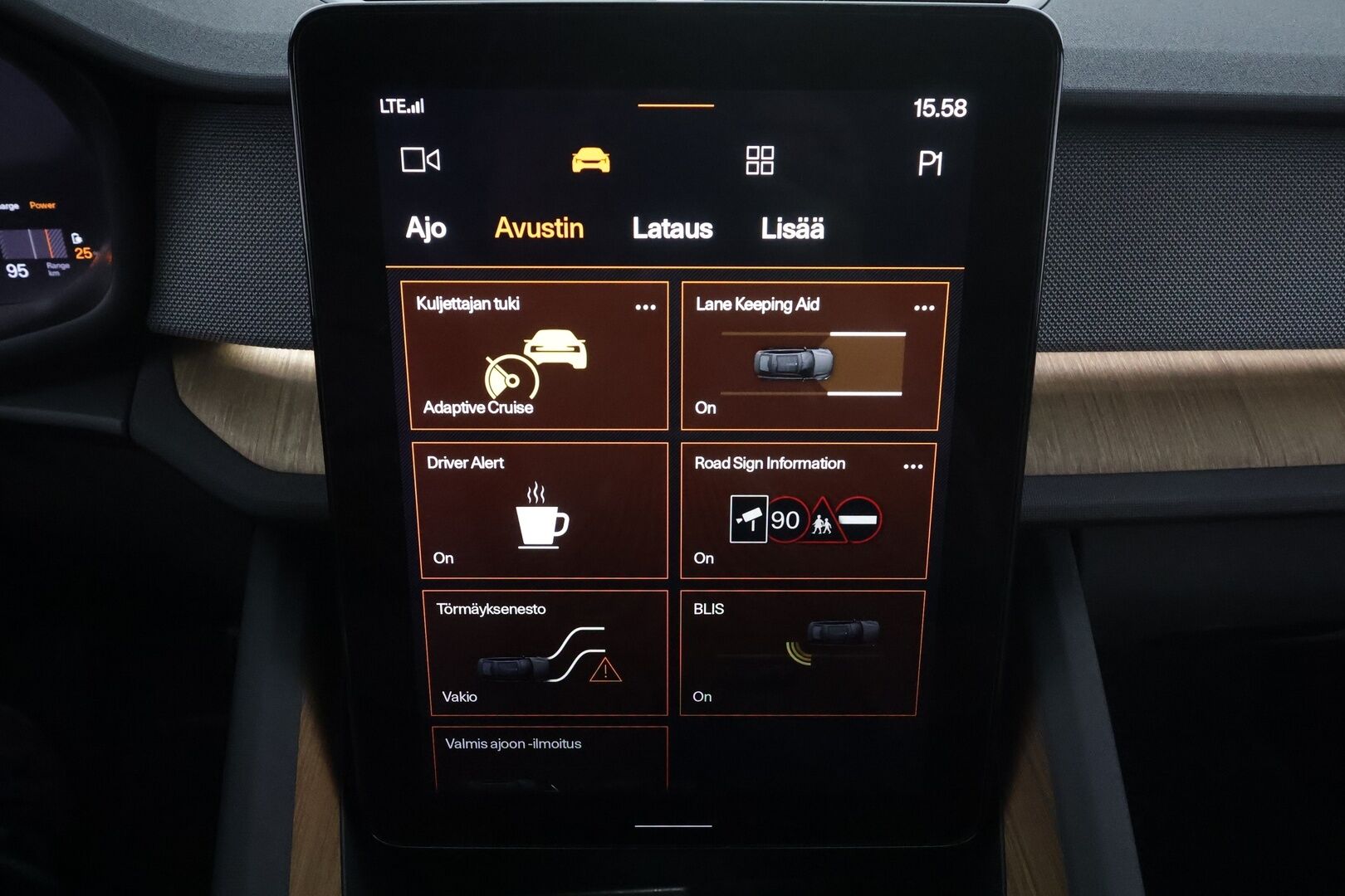 POLESTAR 2 2022 Long Range Dual Motor * Pilot&Plus / ILP / H&K / 360° / Pixel-LED / ACC / Lasikatto / Sportpenkki Muistilla / Koukku * - 2x Latauskaapelit / Kahdet renkaat 