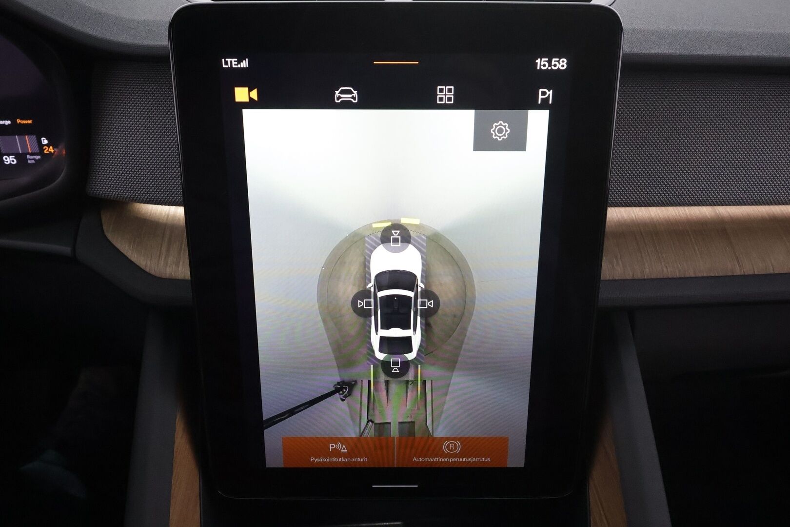 POLESTAR 2 2022 Long Range Dual Motor * Pilot&Plus / ILP / H&K / 360° / Pixel-LED / ACC / Lasikatto / Sportpenkki Muistilla / Koukku * - 2x Latauskaapelit / Kahdet renkaat 