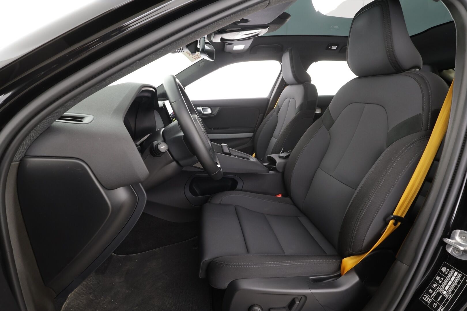 POLESTAR 2 2024 Long Range Dual Motor Performance, 350kW * Lasikatto / ILP / ACC / Pixel-LED / 360 / Sportpenkki Muistilla * - H&K / Pilot&Plus / Kahdet renkaat aluvanteilla / Merkkihuollot 