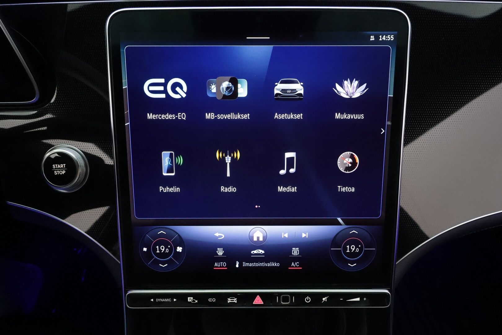 MERCEDES-BENZ EQE 2024 300 * ALV / Nahkasisusta / Distronic Pro / Lämpöpumppu / Muistipenkit / LED / KeylessGo / Sähköluukku / Comand Navi / LED - Kahdet renkaat aluvanteilla / Merkkihuollettu / Juuri tullut Tampereelle!