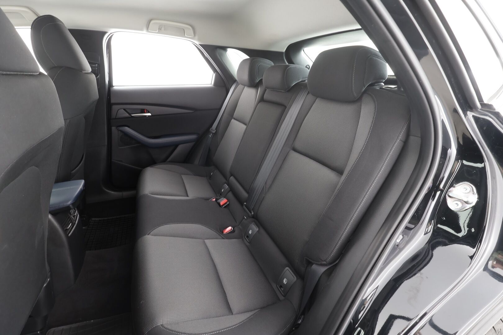 MAZDA CX-30 2019 2,0 M Hybrid Skyactiv-X Vision MT * Adapt.Vakkari / 360-Kamera / HUD / Navi / Kaistavahti / KeylessGo / Sähköluukku! - Kahdet renkaat aluvanteilla - HULLUT AVAJAISHULINAT KORKOTARJOUS 3,29 %