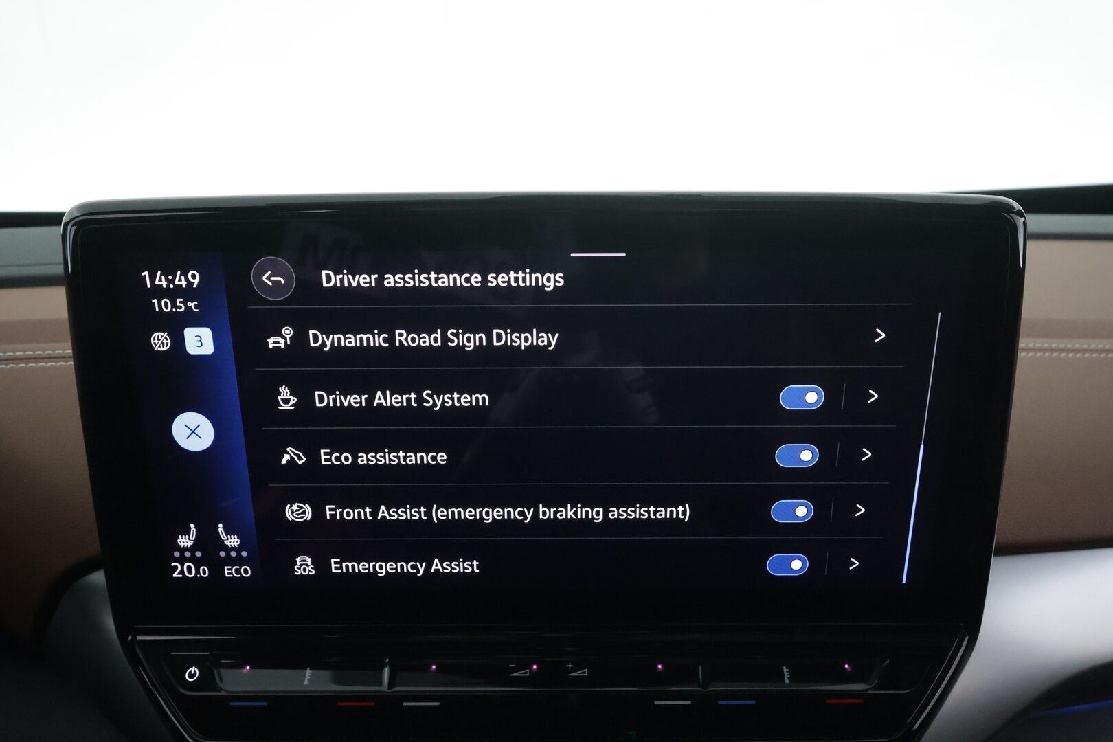 VOLKSWAGEN ID.4 2022 Pro Performance 150kW * HUD / ILP / ACC / 360° / Koukku / Hierovat Sporttipenkit / Lasikatto / Keyless * - Styling Package Plus / Merkkihuollettu / Kahdet renkaat