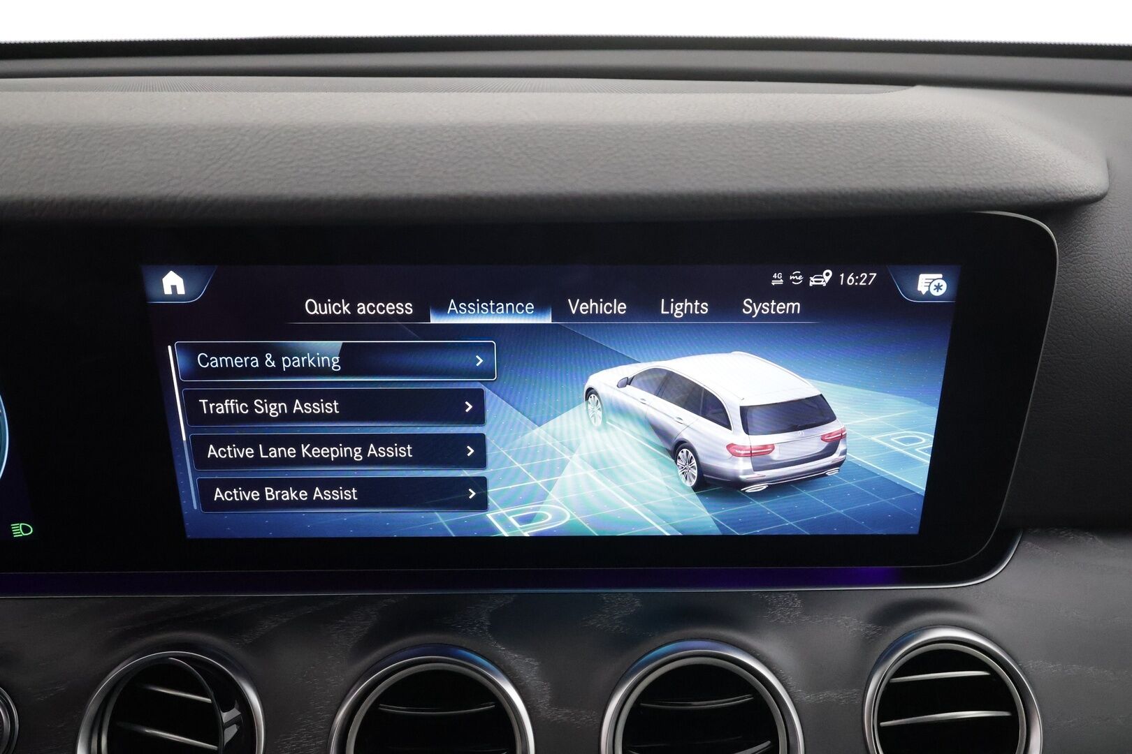 MERCEDES-BENZ E 2023 300 de 4Matic T 9G-Tronic Avantgarde * Distronic+ / 360° / Burmester / Muistipenkit / Koukku / KeylessGo / Vaaleat nahat * - Akku kuntotarkastettu / Kahdet renkaat aluvanteilla / Merkkihuollettu