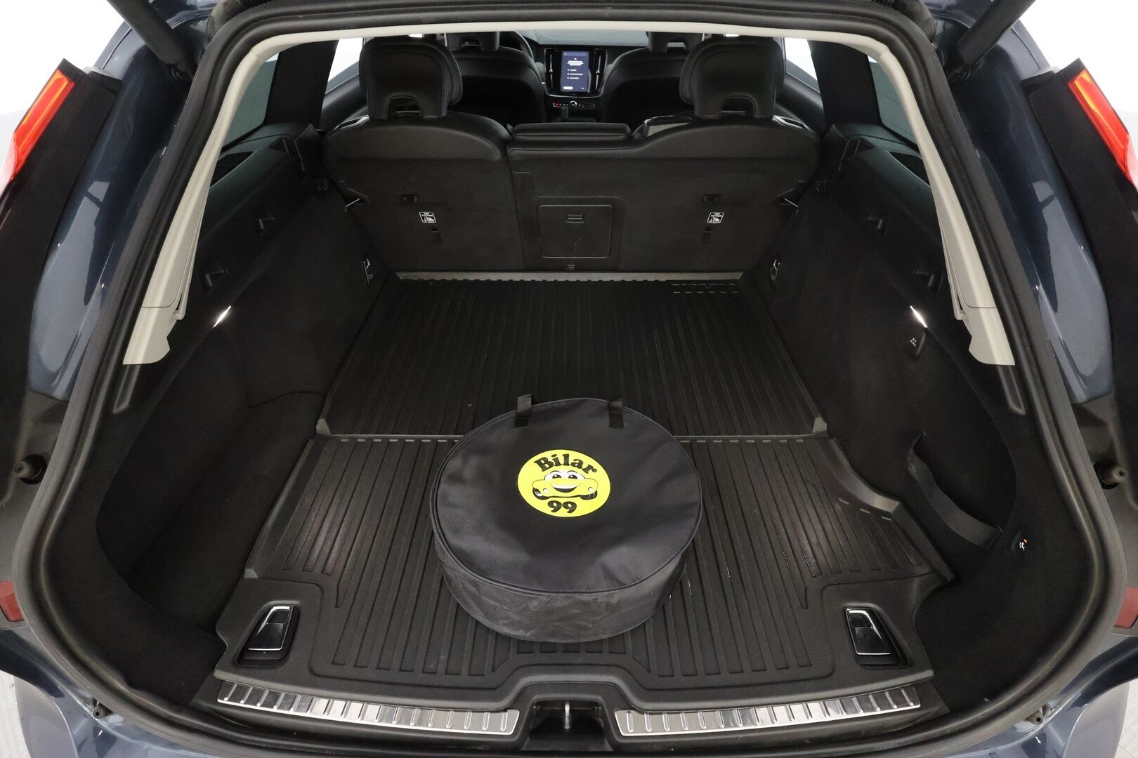 Volvo V90 2022 T6 Recharge TwE AWD Inscription Expression aut * Muistipenkit / Webasto / Adapt.Vakkari / Vetokoukku / 360-Kamera / - Akku kuntotarkastettu SoH 95% / Kahdet renkaat aluvanteilla / Merkkihuollettu / Facelift!