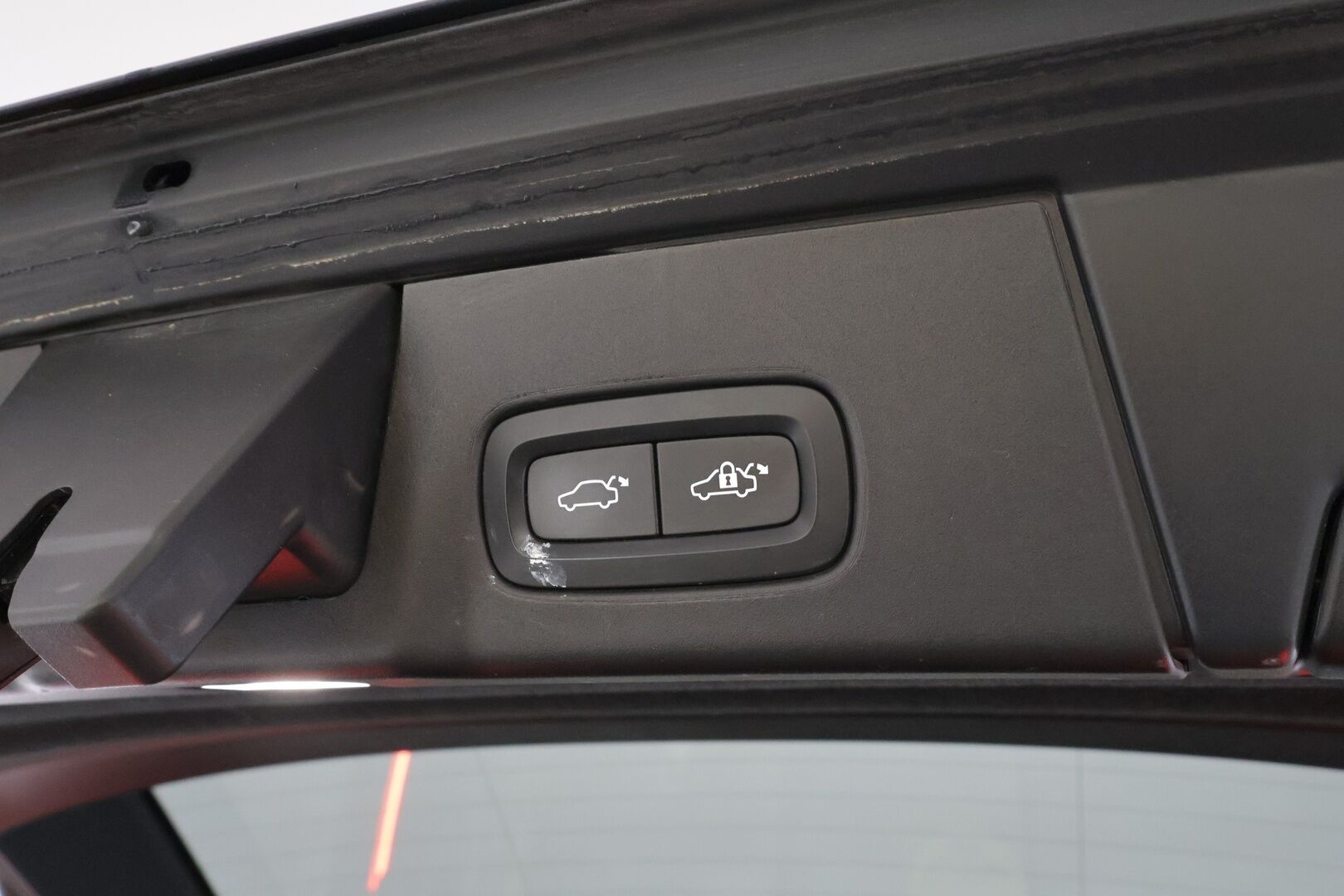 Volvo V90 2022 T6 Recharge TwE AWD Inscription Expression aut * Muistipenkit / Webasto / Adapt.Vakkari / Vetokoukku / 360-Kamera / - Akku kuntotarkastettu SoH 95% / Kahdet renkaat aluvanteilla / Merkkihuollettu / Facelift!