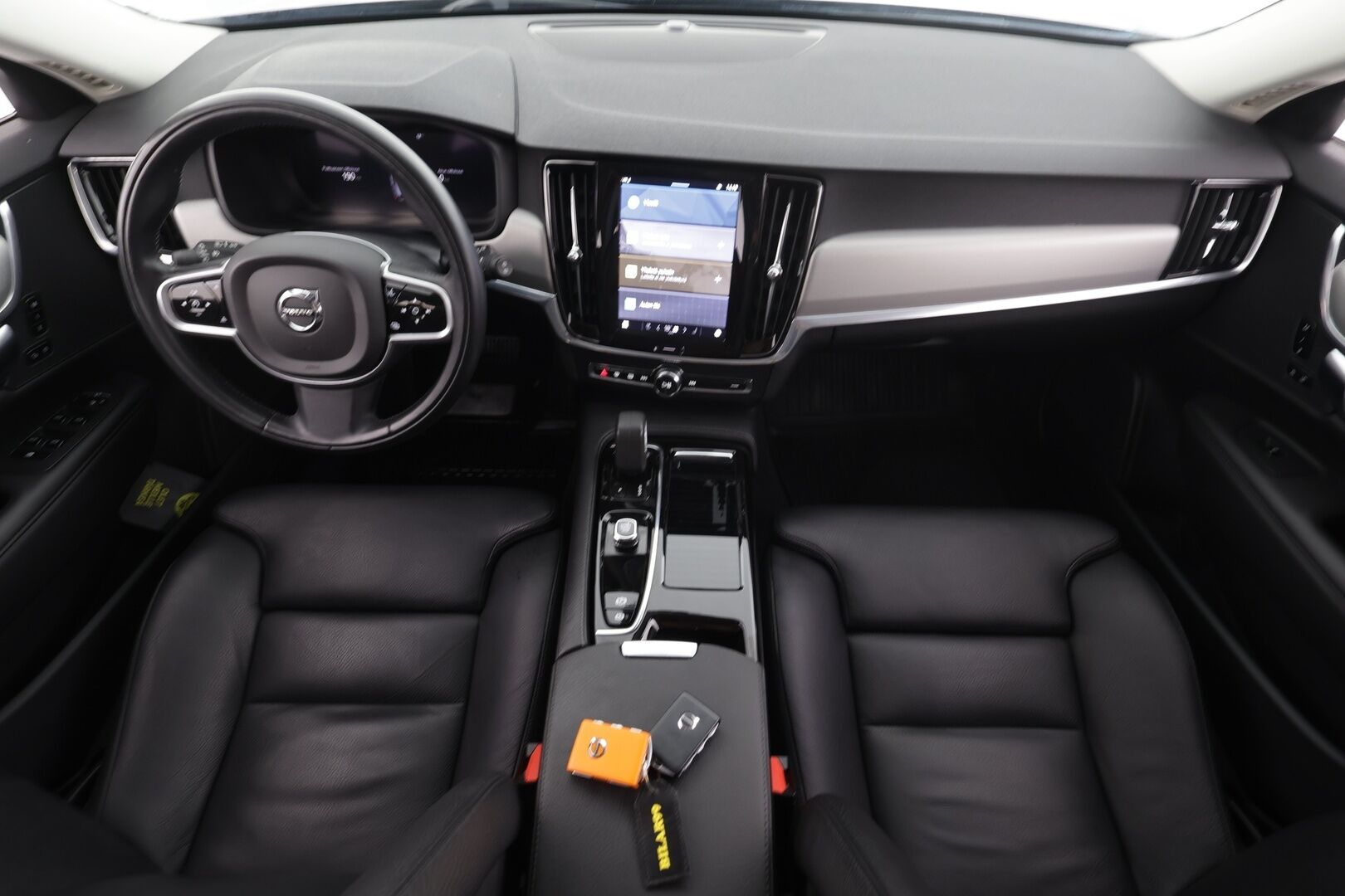 Volvo V90 2022 T6 Recharge TwE AWD Inscription Expression aut * Muistipenkit / Webasto / Adapt.Vakkari / Vetokoukku / 360-Kamera / - Akku kuntotarkastettu SoH 95% / Kahdet renkaat aluvanteilla / Merkkihuollettu / Facelift!