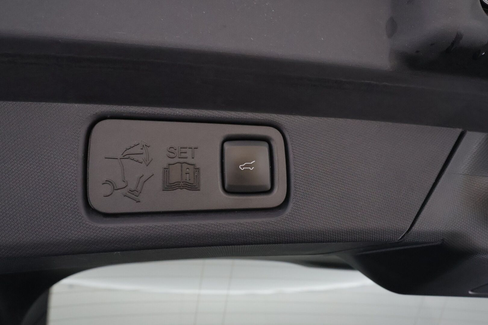 FORD MUSTANG MACH-E 2022 AWD 351 * B&O / ACC / LED / Muistipenkki / 360° / Kaistavahti / Navi / Keyless * - 2x Latauskaapelit 