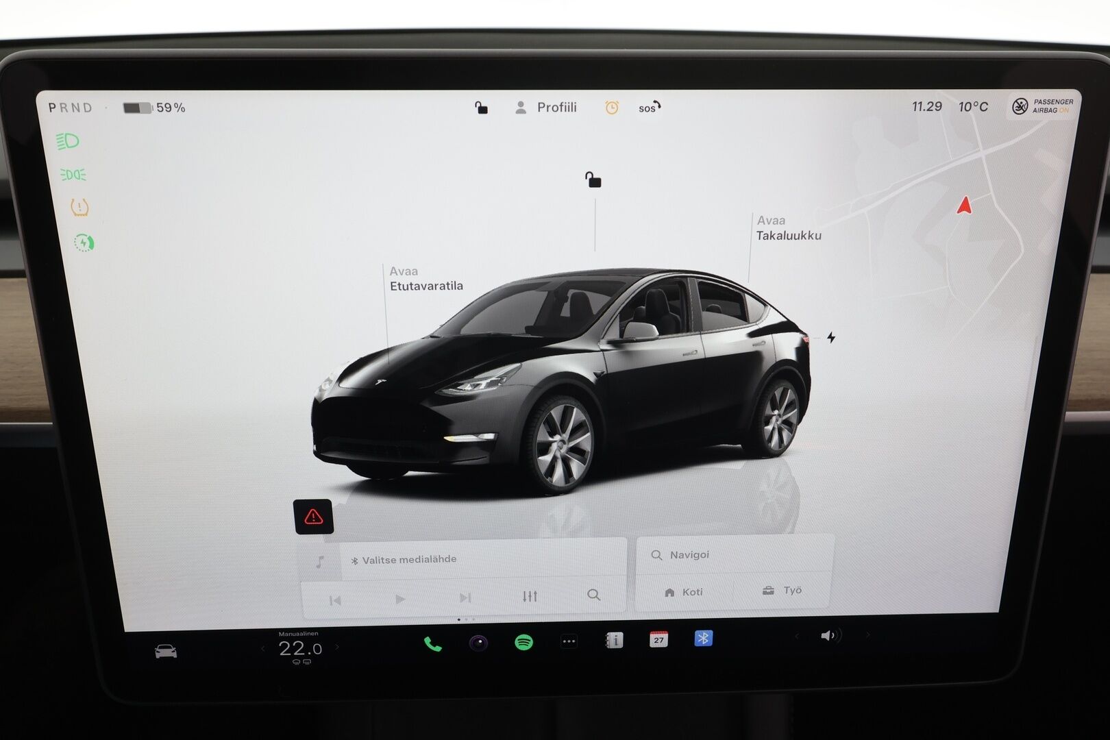 TESLA MODEL Y 2023 Long Range AWD * ILP / Lasikatto / ACC / Matrix-LED / P.kamera / Muistipenkki / Premium Audio * - 2x Latauskaapelit - HULLUT AVAJAISHULINAT KORKOTARJOUS 3,29 %