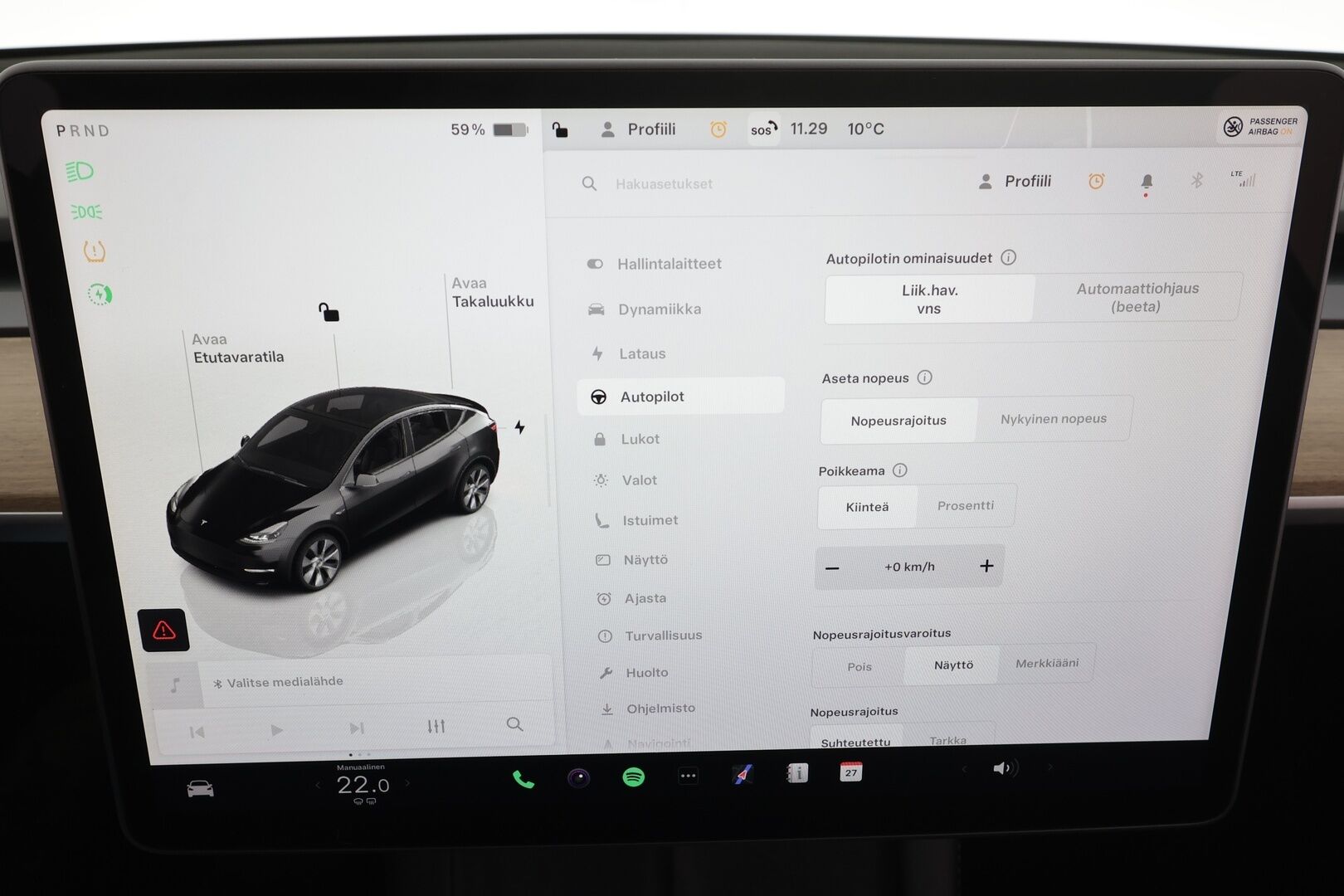 TESLA MODEL Y 2023 Long Range AWD * ILP / Lasikatto / ACC / Matrix-LED / P.kamera / Muistipenkki / Premium Audio * - 2x Latauskaapelit - HULLUT AVAJAISHULINAT KORKOTARJOUS 3,29 %