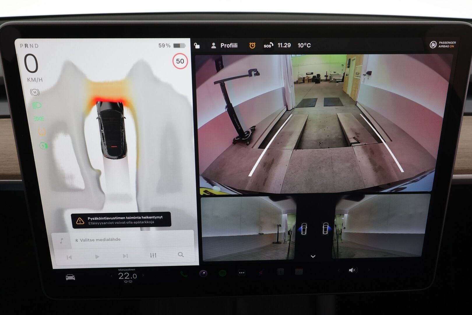 TESLA MODEL Y 2023 Long Range AWD * ILP / Lasikatto / ACC / Matrix-LED / P.kamera / Muistipenkki / Premium Audio * - 2x Latauskaapelit - HULLUT AVAJAISHULINAT KORKOTARJOUS 3,29 %