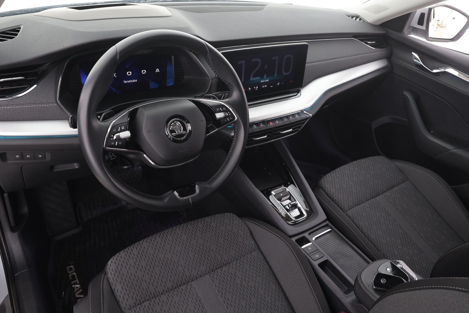 SKODA OCTAVIA 2023 Combi 1.4 TSI PHEV Style iV DSG Autom. * Webasto / Adapt.Vakkari / HUD / Crystal LED / Muistipenkit / Peruutuskamera / Apple&Android - Akku kuntotarkastettu / Merkkihuollettu / Koti & Kauppalaturi / Kahdet renkaat