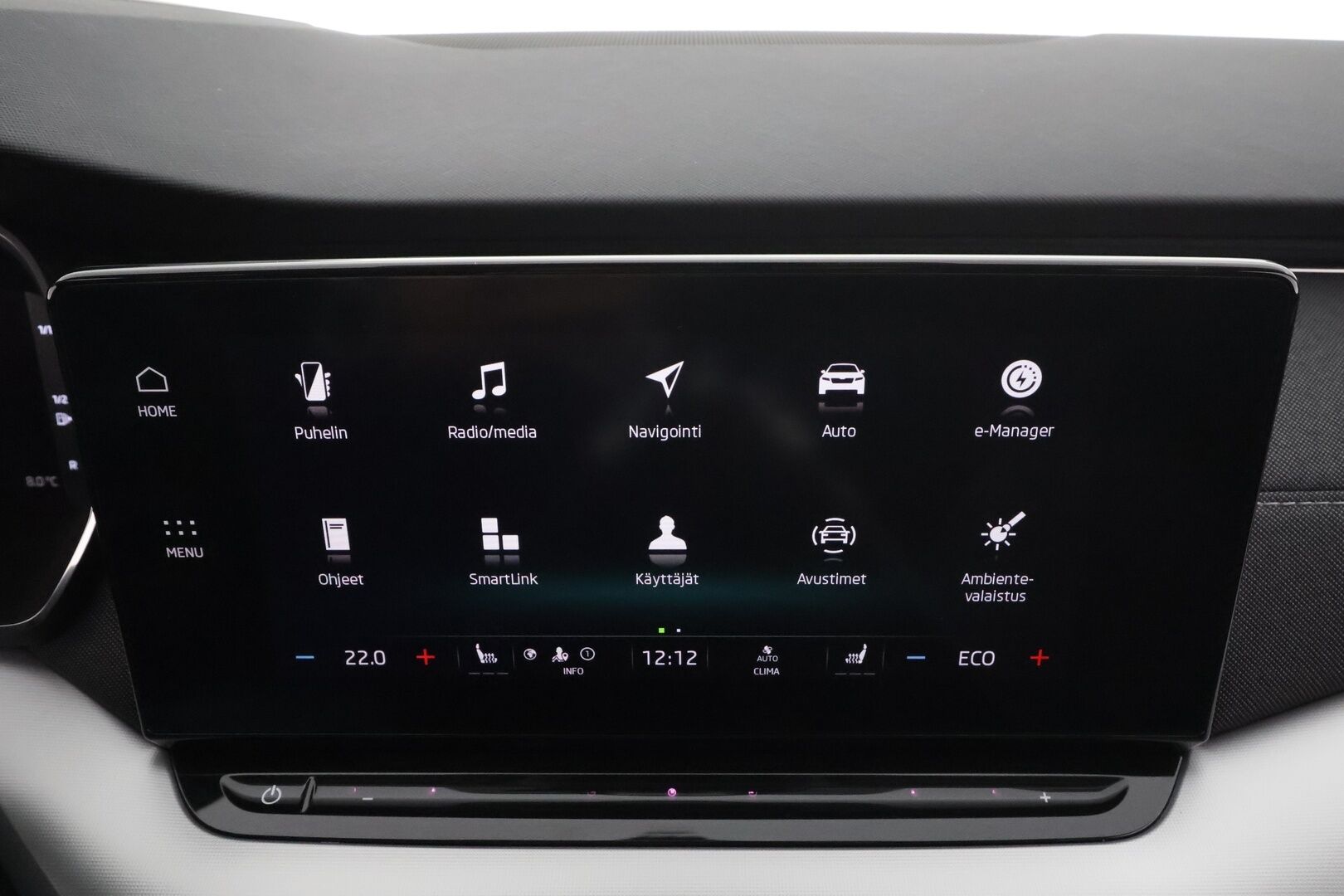 SKODA OCTAVIA 2023 Combi 1.4 TSI PHEV Style iV DSG Autom. * Webasto / Adapt.Vakkari / HUD / Crystal LED / Muistipenkit / Peruutuskamera / Apple&Android - Akku kuntotarkastettu / Merkkihuollettu / Koti & Kauppalaturi / Kahdet renkaat