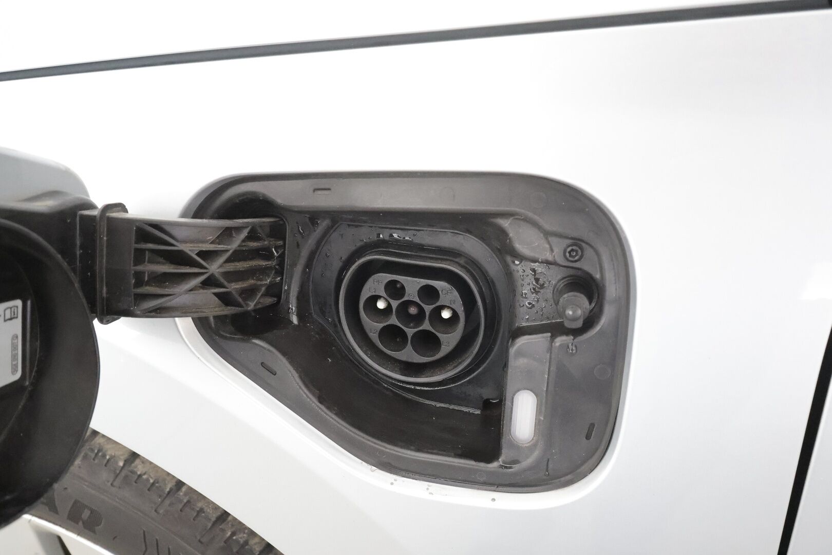 SKODA OCTAVIA 2023 Combi 1.4 TSI PHEV Style iV DSG Autom. * Webasto / Adapt.Vakkari / HUD / Crystal LED / Muistipenkit / Peruutuskamera / Apple&Android - Akku kuntotarkastettu / Merkkihuollettu / Koti & Kauppalaturi / Kahdet renkaat