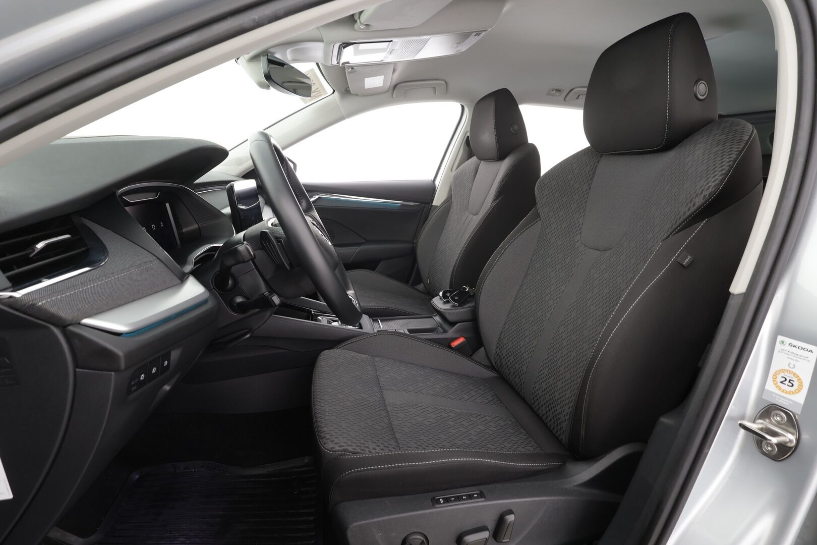 SKODA OCTAVIA 2023 Combi 1.4 TSI PHEV Style iV DSG Autom. * Webasto / Adapt.Vakkari / HUD / Crystal LED / Muistipenkit / Peruutuskamera / Apple&Android - Akku kuntotarkastettu / Merkkihuollettu / Koti & Kauppalaturi / Kahdet renkaat