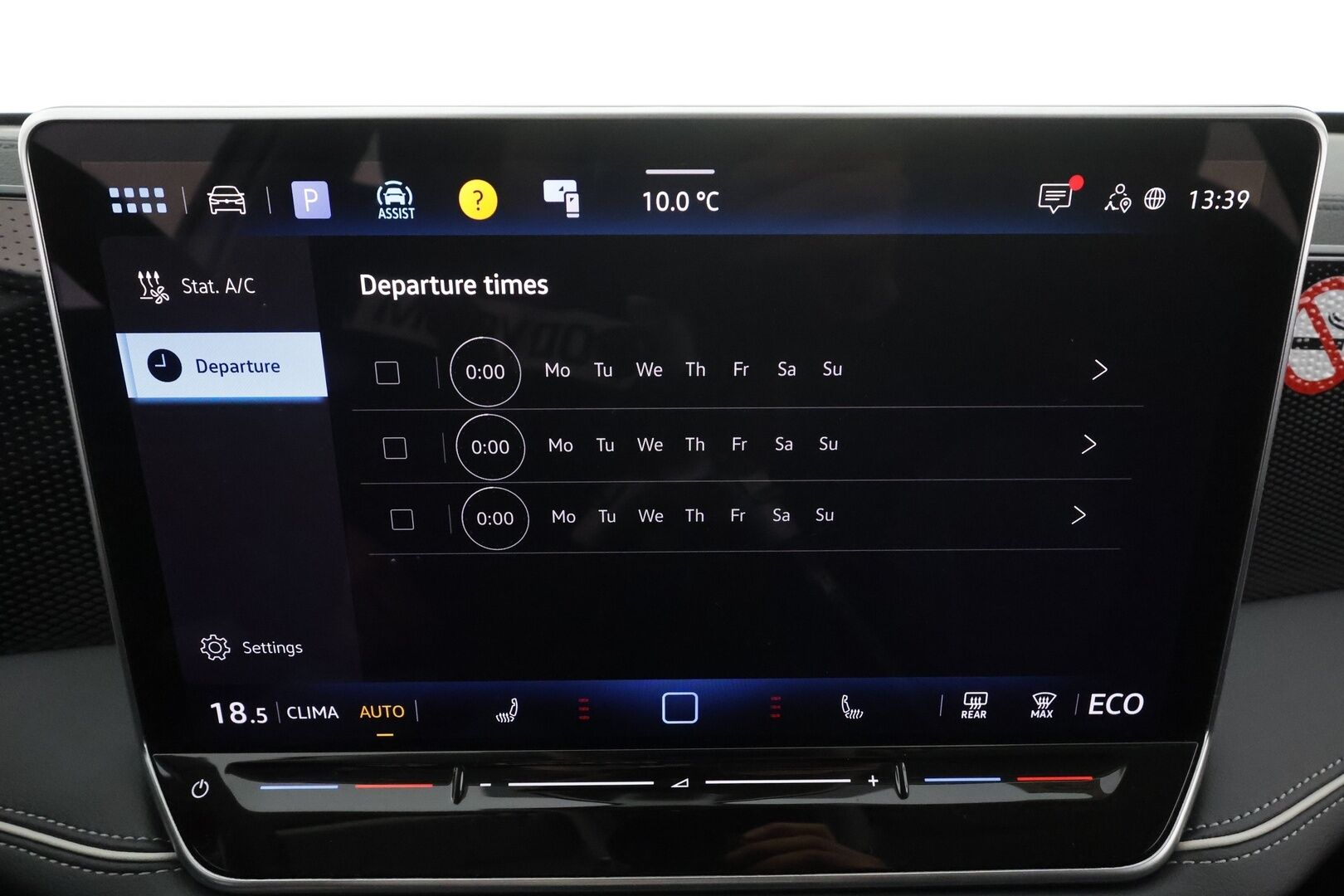 VOLKSWAGEN PASSAT 2025 Business 1.5 TSi eHybrid 110kW DSG * Koukku / ACC / LED / P.Kamera / Hierovat Sportpenkit / Navi * - 2x Latauskaapelit / Kahdet renkaat 