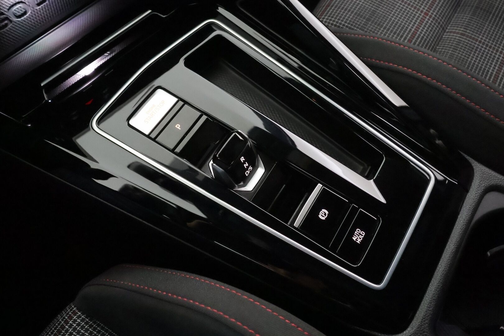 VOLKSWAGEN GOLF 2023 GTi 180 kW DSG * ACC / IQ LED / P.kamera / Sporttipenkit / Apple & Android * - 2x Vanteet / Merkkihuollot / 