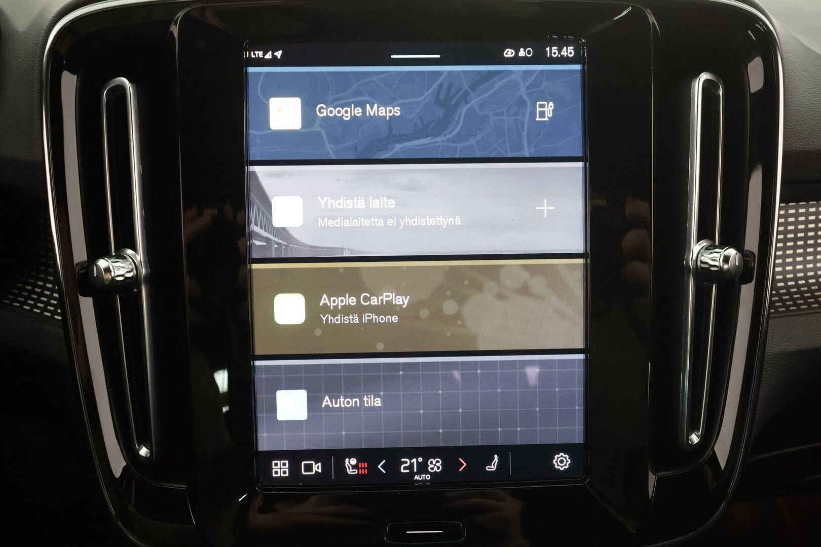 Volvo XC40 2022 P6 Recharge Plus * ACC / P.kamera / ILP / Full LED / Muistipenkki / Sähköluukku / KeylessGo / BLIS * - Akku kuntotarkastettu / Kahdet renkaat aluvanteilla / Merkkihuollettu - HULLUT AVAJAISHULINAT KORKOTARJOUS 3,29 %