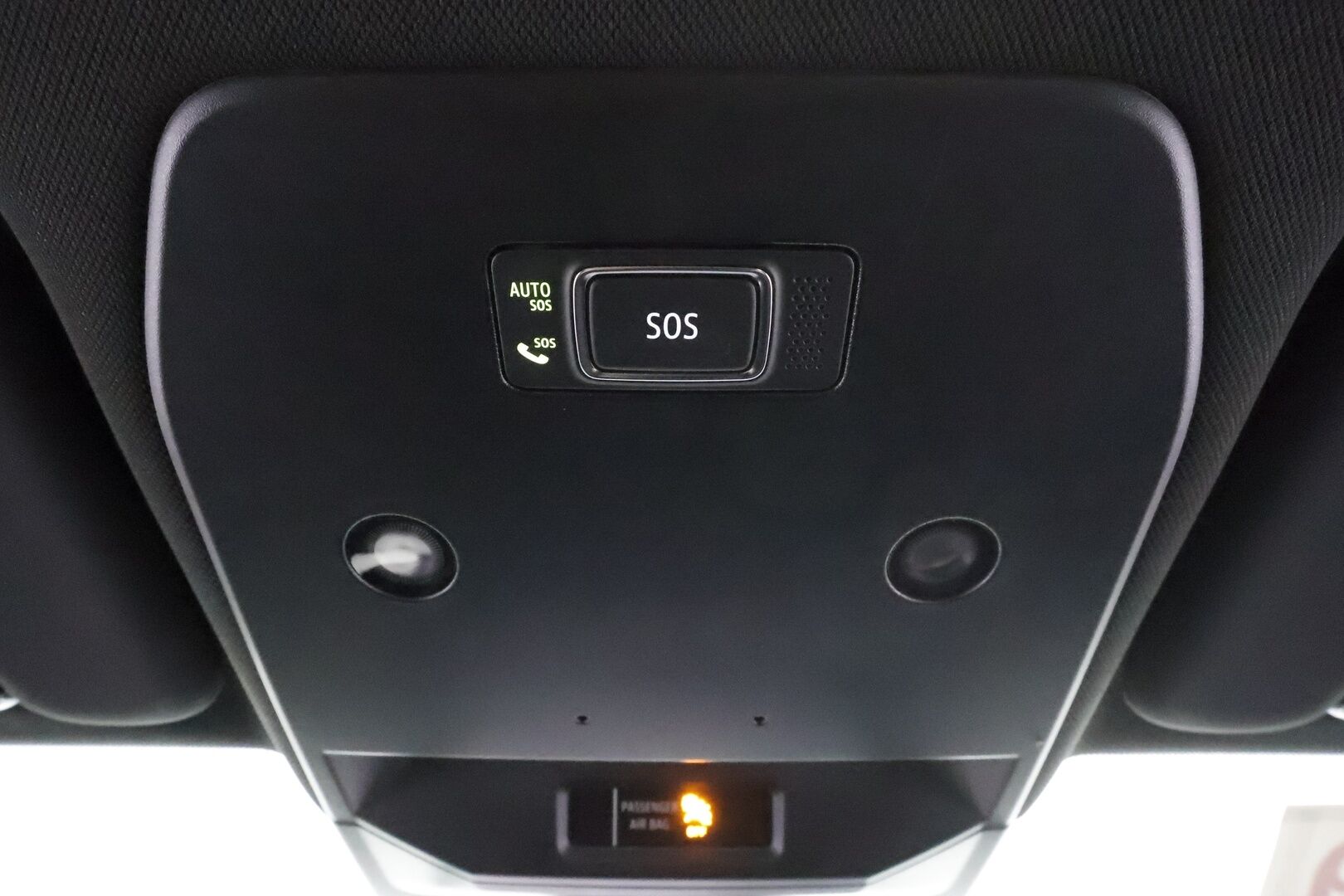 RENAULT MEGANE 2022 E-TECH Electric 60kWh Iconic * H&K / ILP / ACC / Hierovat Muistinahat / 360 / Kaistavahti / Navi / Digimittaristo * - Kahdet renkaat aluvanteilla