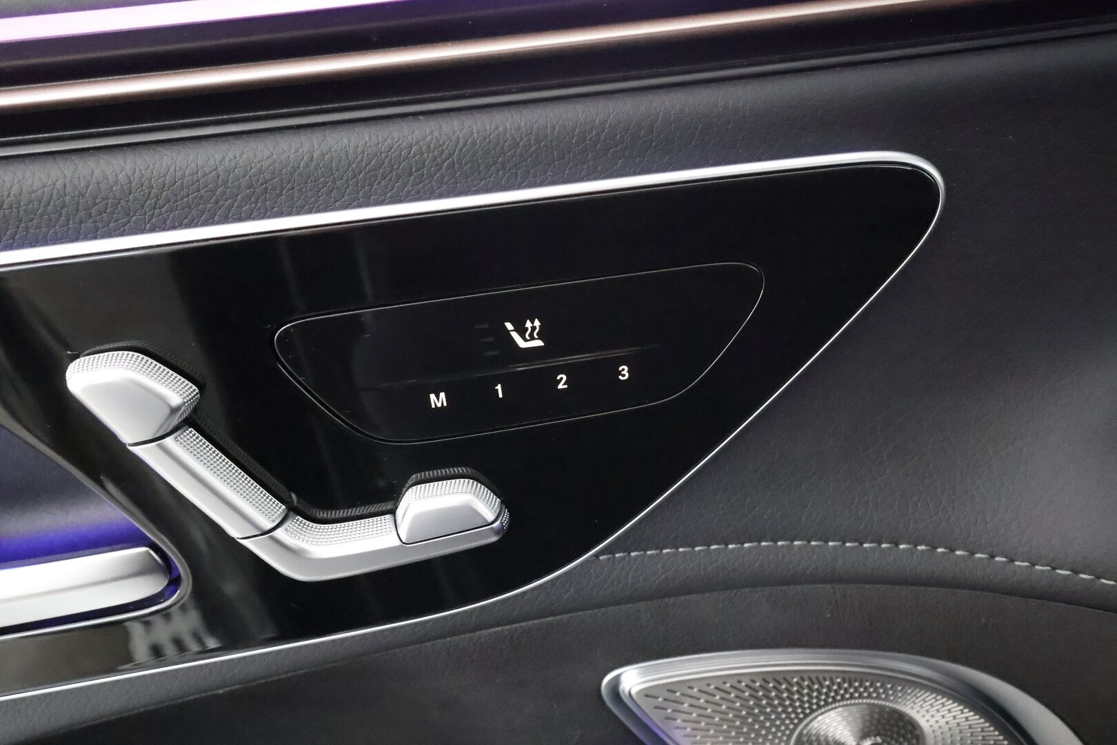 MERCEDES-BENZ EQE SUV 2024 350 4MATIC SUV * Adapt.Vakkari / Burmester / Muistipenkit / Digital Led-ajovalot / Peruutuskamera 360 / Panoraama *