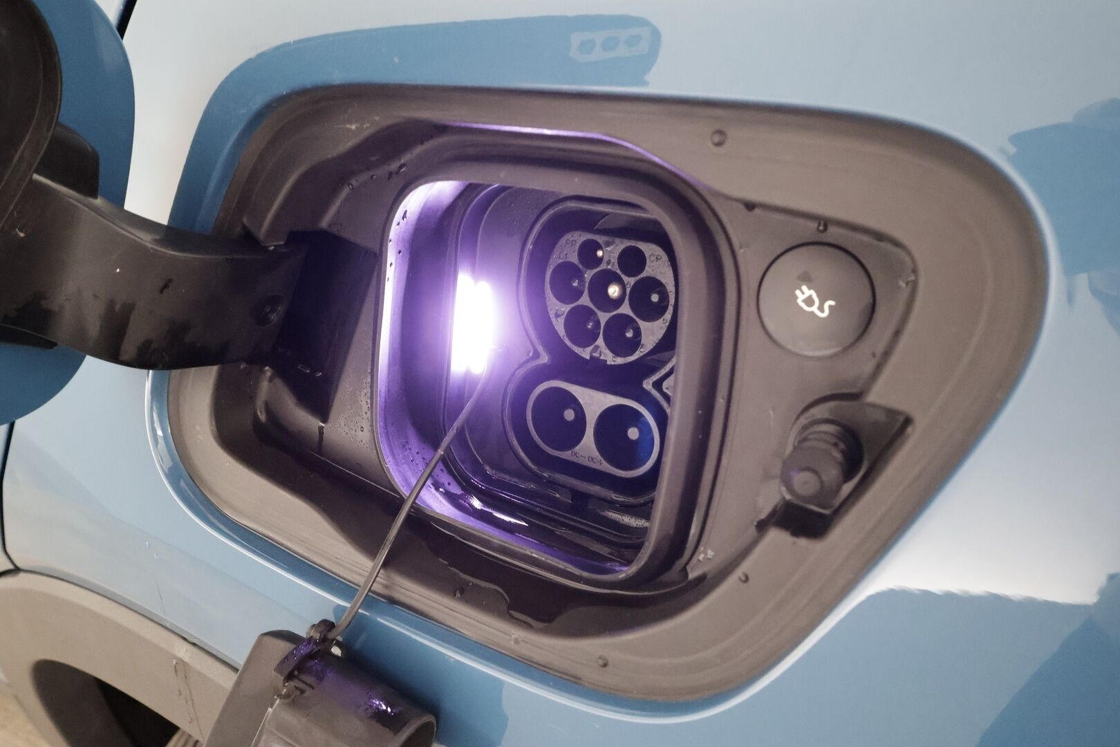 Volvo C40 2023 Recharge Twin Ultimate * ACC / 360° / H&K / Koukku / ILP / Pixel LED / Lasikatto / Muistipenkki / KeylessGo / BLIS * - Akku kuntotarkastettu / Merkkihuollettu / Huippu varusteet / Alv