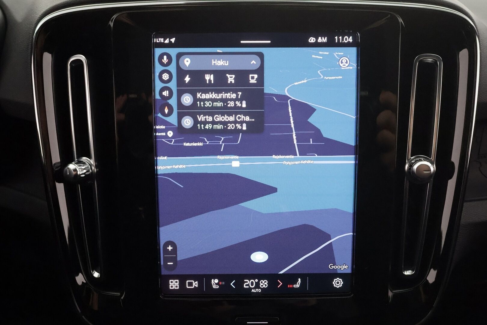 Volvo C40 2023 Recharge Single Motor Plus * ACC / Pilot assist / ILP / LED / Muistipenkki / P.kamera / Koukku / Sporttipenkit * - Akku kuntotarkastettu / Kahdet renkaat / Koti & Kauppalaturi